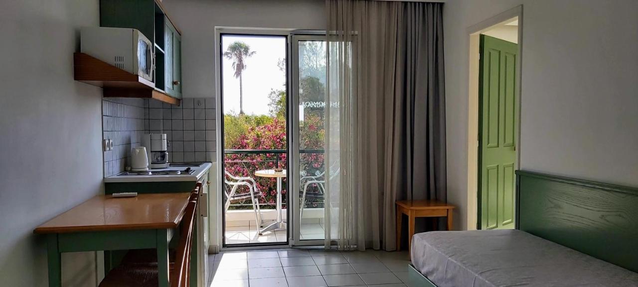 Andromeda Hotel Apartments Psalidi  Ngoại thất bức ảnh